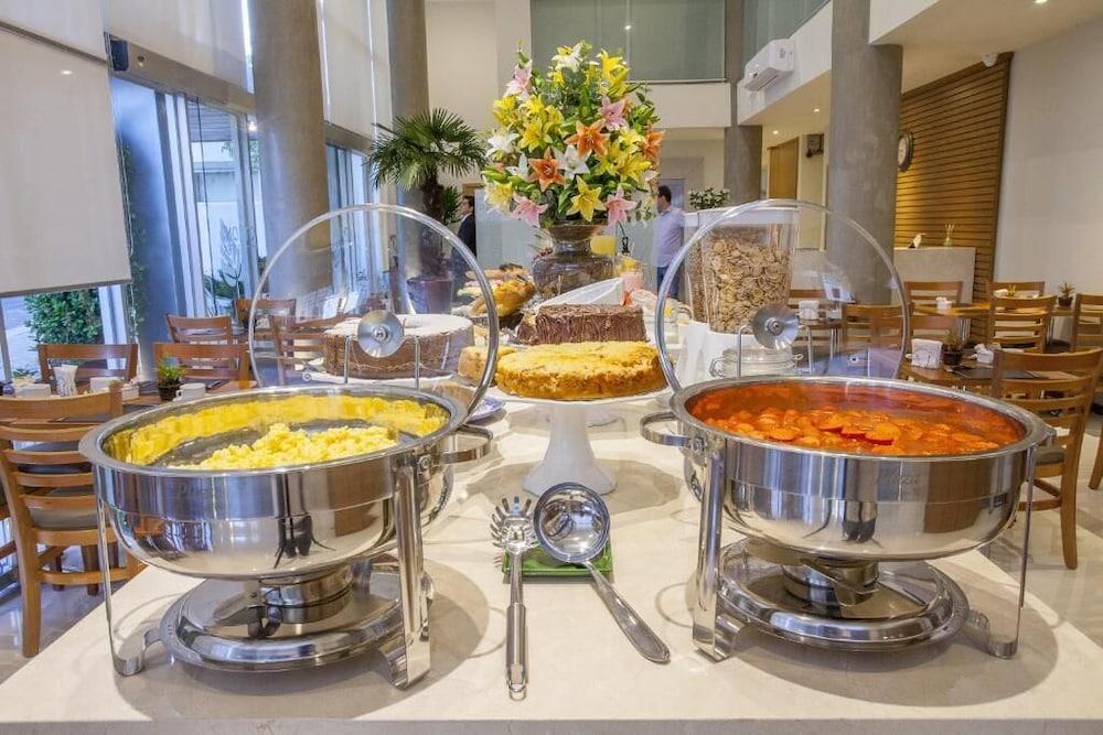 Sao Carlos Marklin Suites Luaran gambar