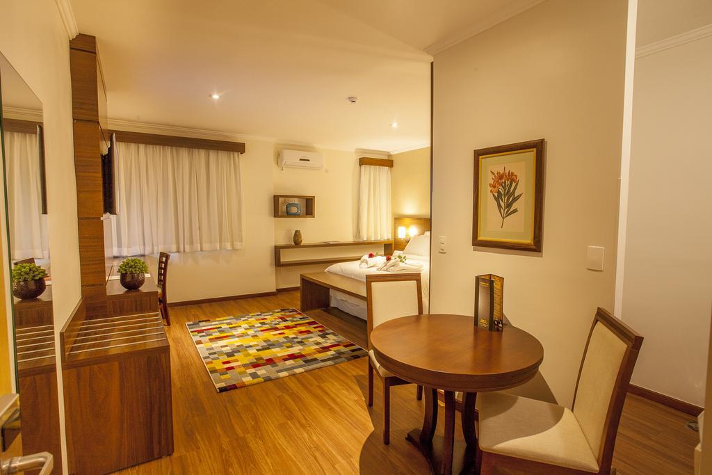 Sao Carlos Marklin Suites Luaran gambar