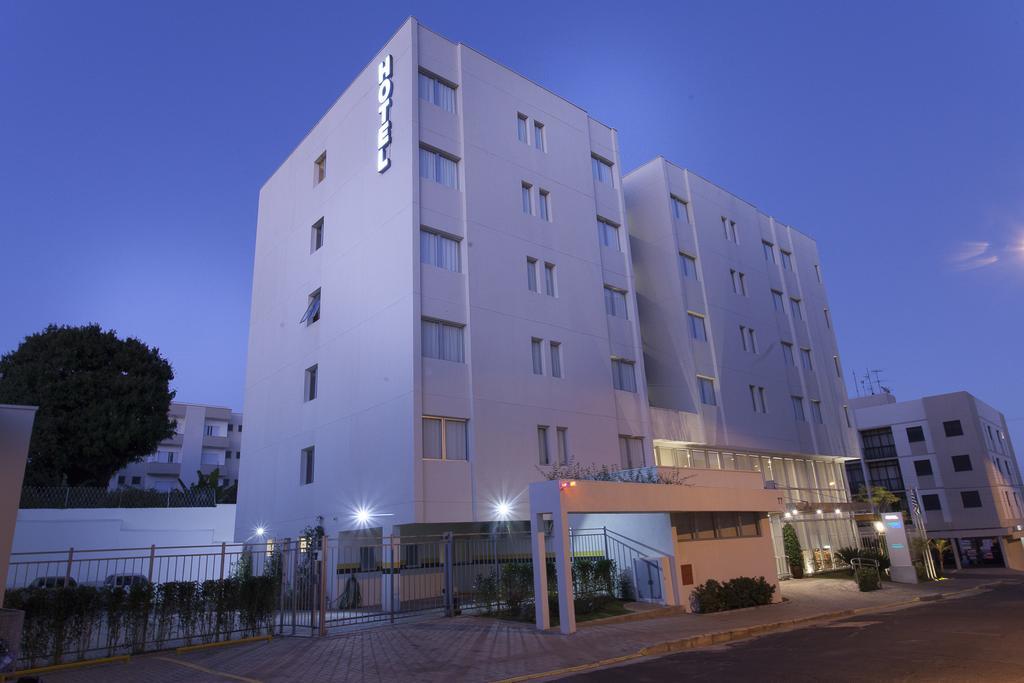 Sao Carlos Marklin Suites Luaran gambar