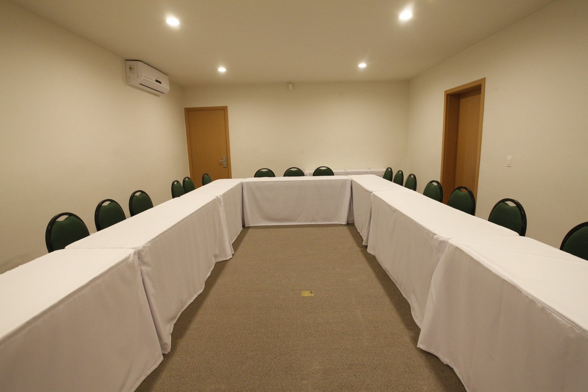 Sao Carlos Marklin Suites Luaran gambar